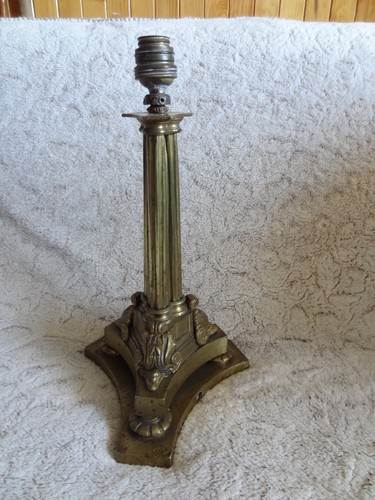 Pied lampe laiton et - lampe, en